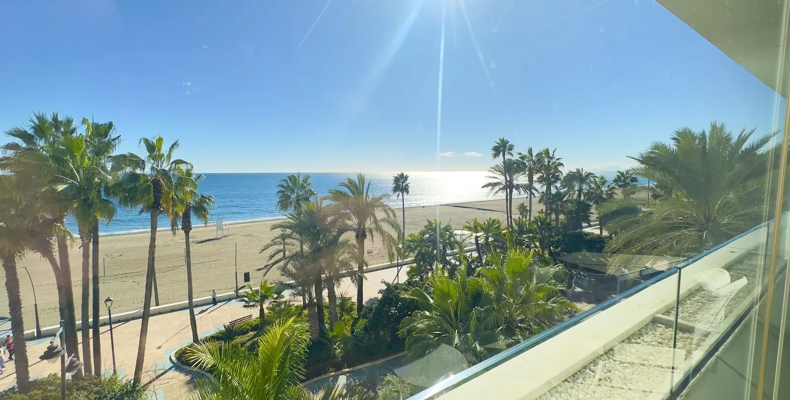 Продажа апартаментов на среднем этаже в Estepona 11