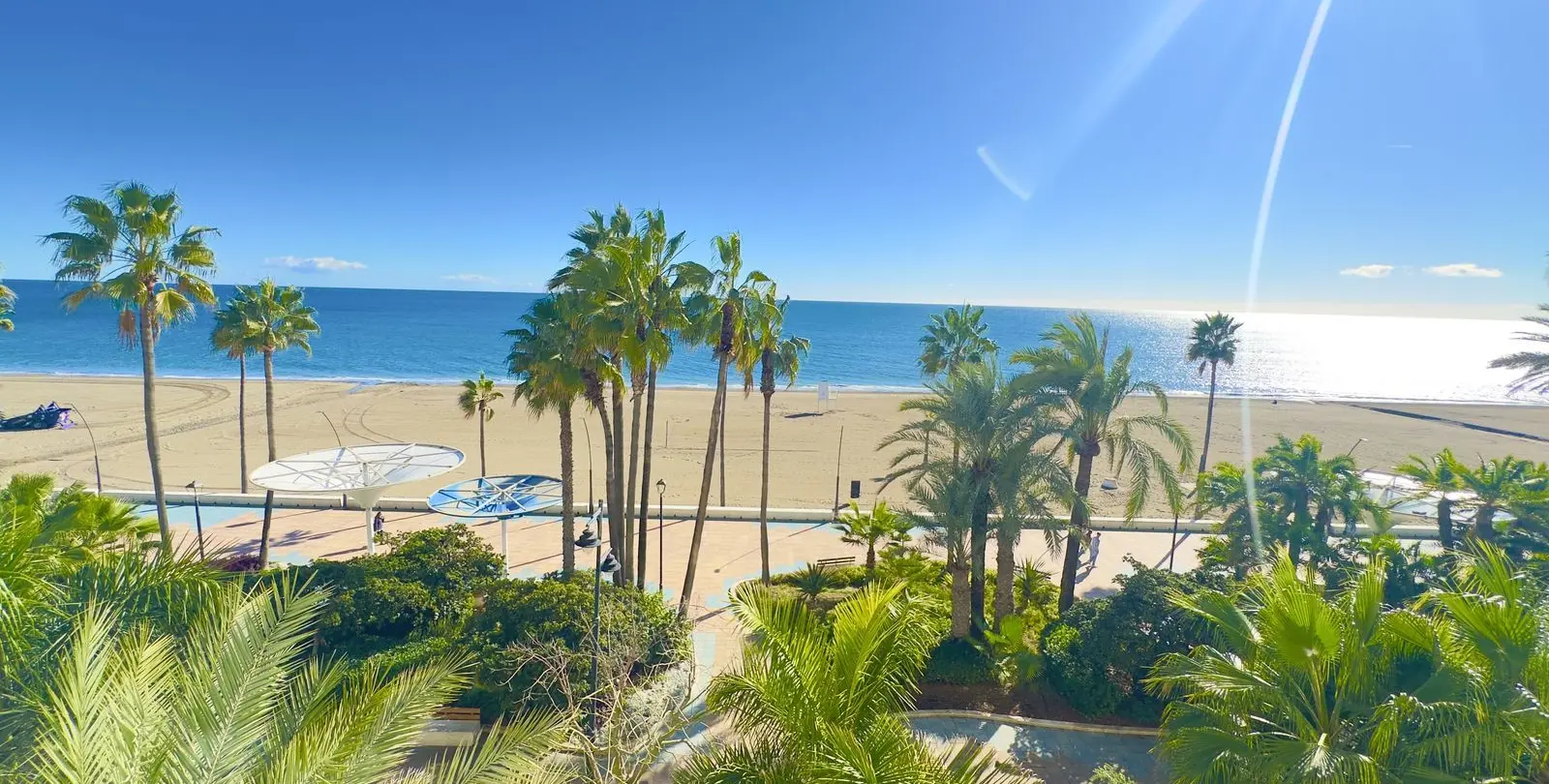 Продажа апартаментов на среднем этаже в Estepona 13