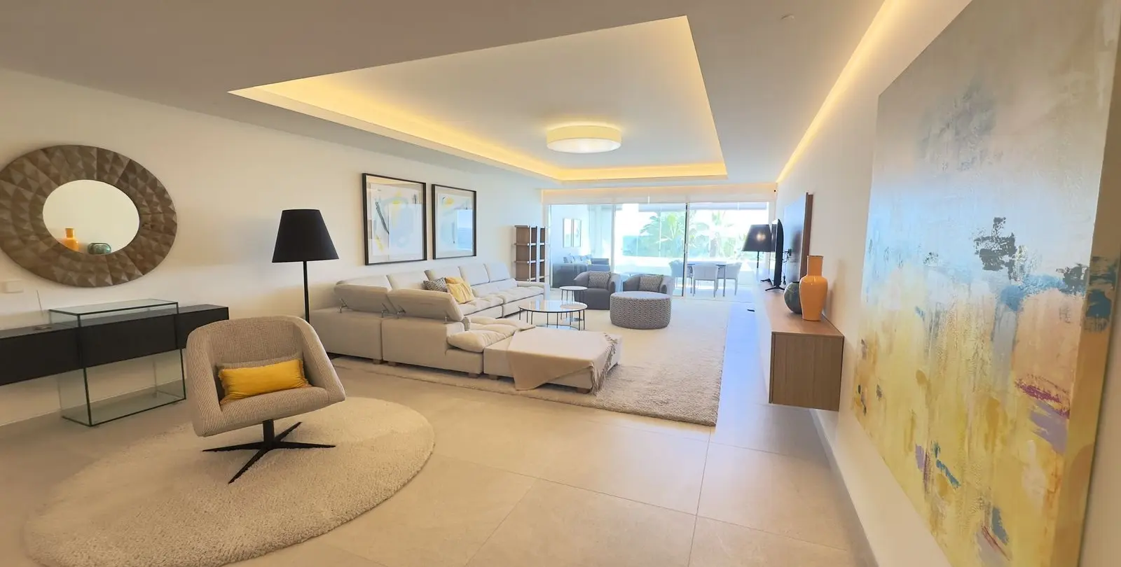 Продажа апартаментов на среднем этаже в Estepona 22