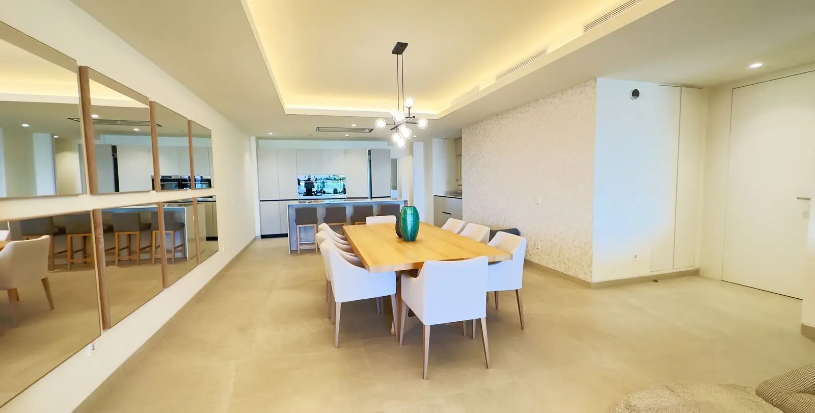 Продажа апартаментов на среднем этаже в Estepona 23
