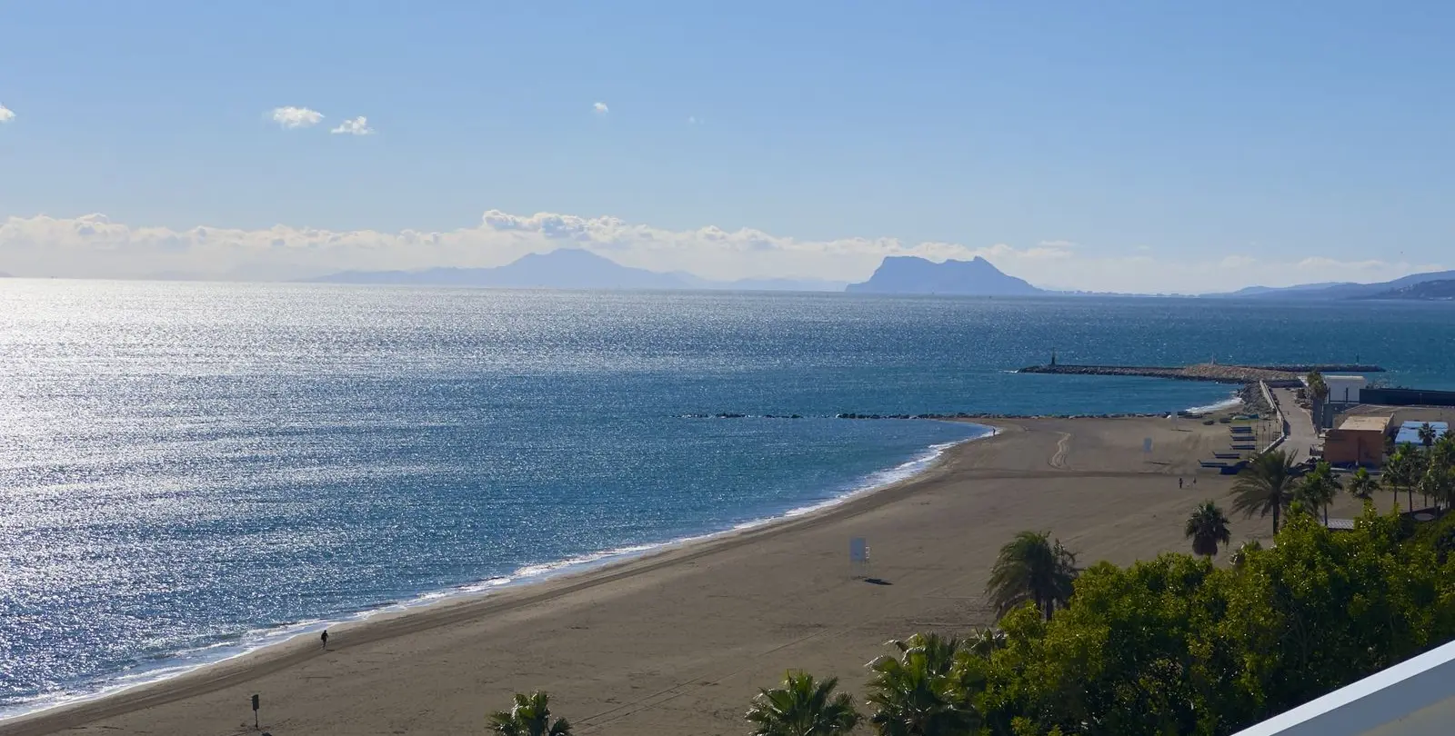 Продажа апартаментов на среднем этаже в Estepona 45
