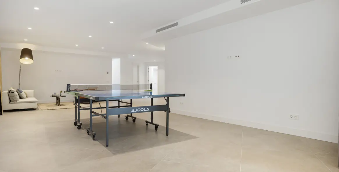 Sale of detached villa in Marbesa 19