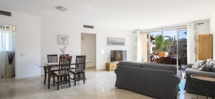 Long-term rent of penthouse in Bel Air 0