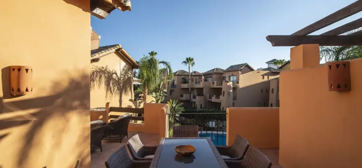 Long-term rent of penthouse in Bel Air 3