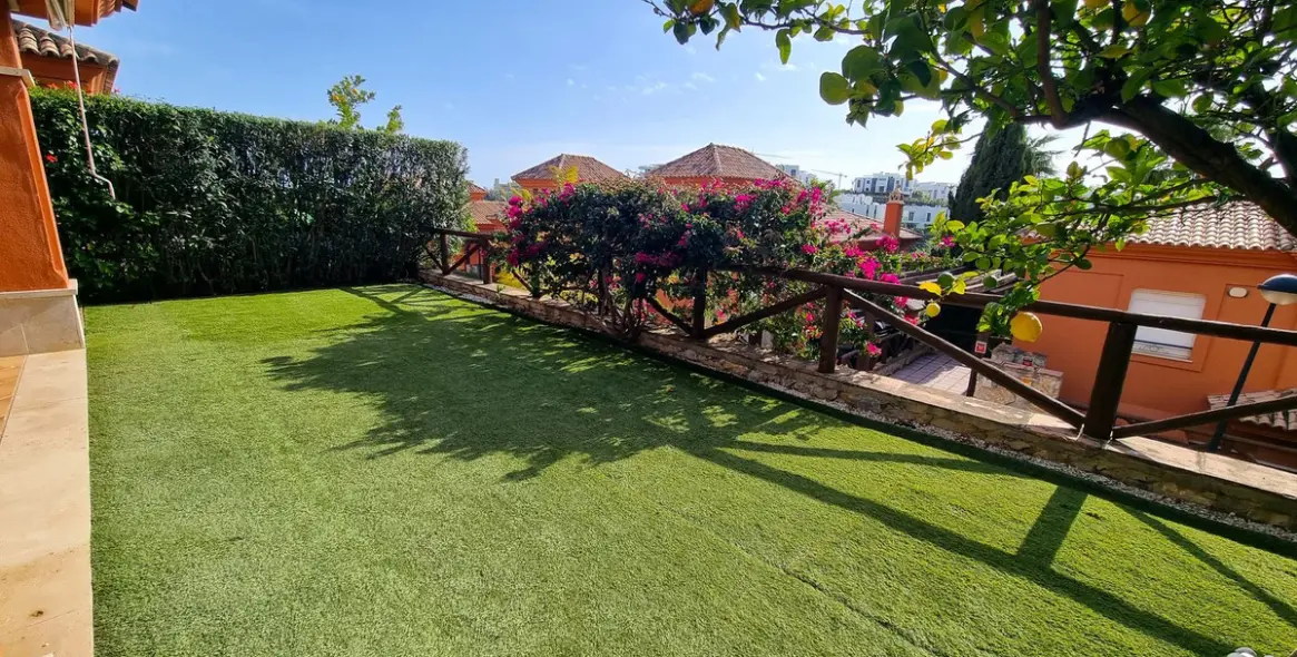 Долгосрочная аренда дома на две семьи в Santa Clara 2