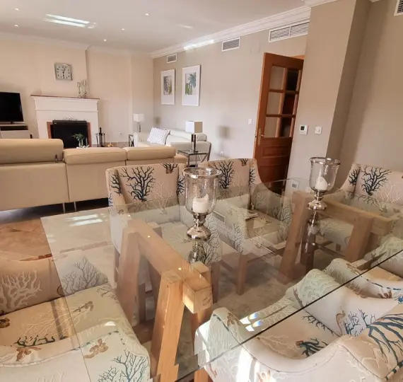 Long-term rent of semi-detached house in Santa Clara