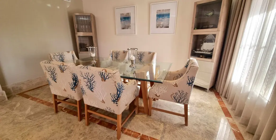 Долгосрочная аренда дома на две семьи в Santa Clara 6