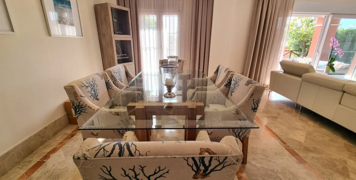 Долгосрочная аренда дома на две семьи в Santa Clara 7