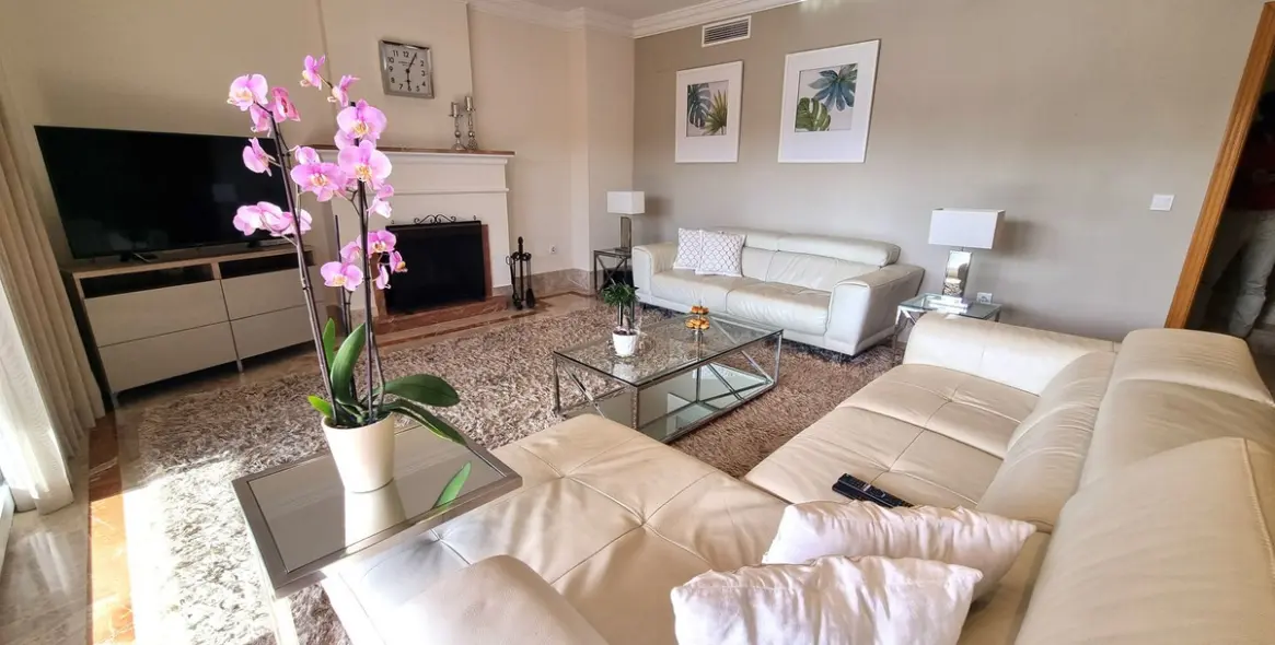 Долгосрочная аренда дома на две семьи в Santa Clara 8