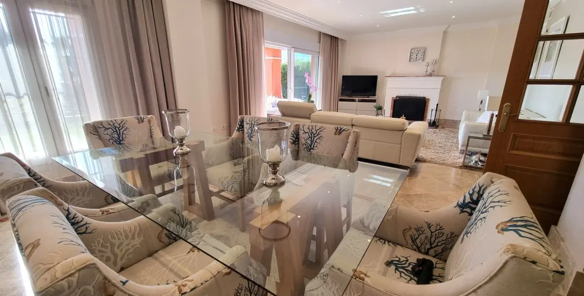 Долгосрочная аренда дома на две семьи в Santa Clara 9