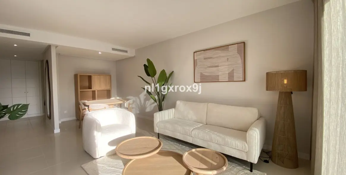 Sale of middle floor apartment in Estepona 14