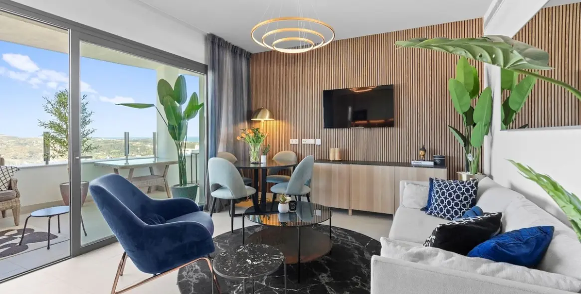 Alquiler a largo plazo de apartamento en planta media en Calanova Golf 1