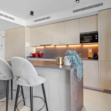 Долгосрочная аренда апартаментов на среднем этаже в Calanova Golf