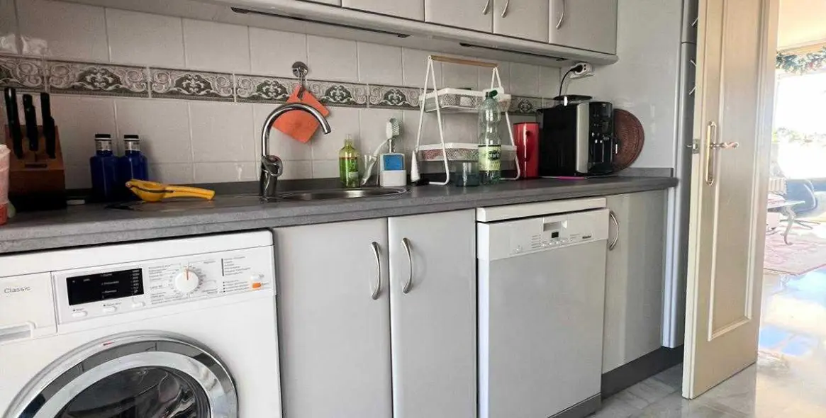 Sale of penthouse in Estepona 5