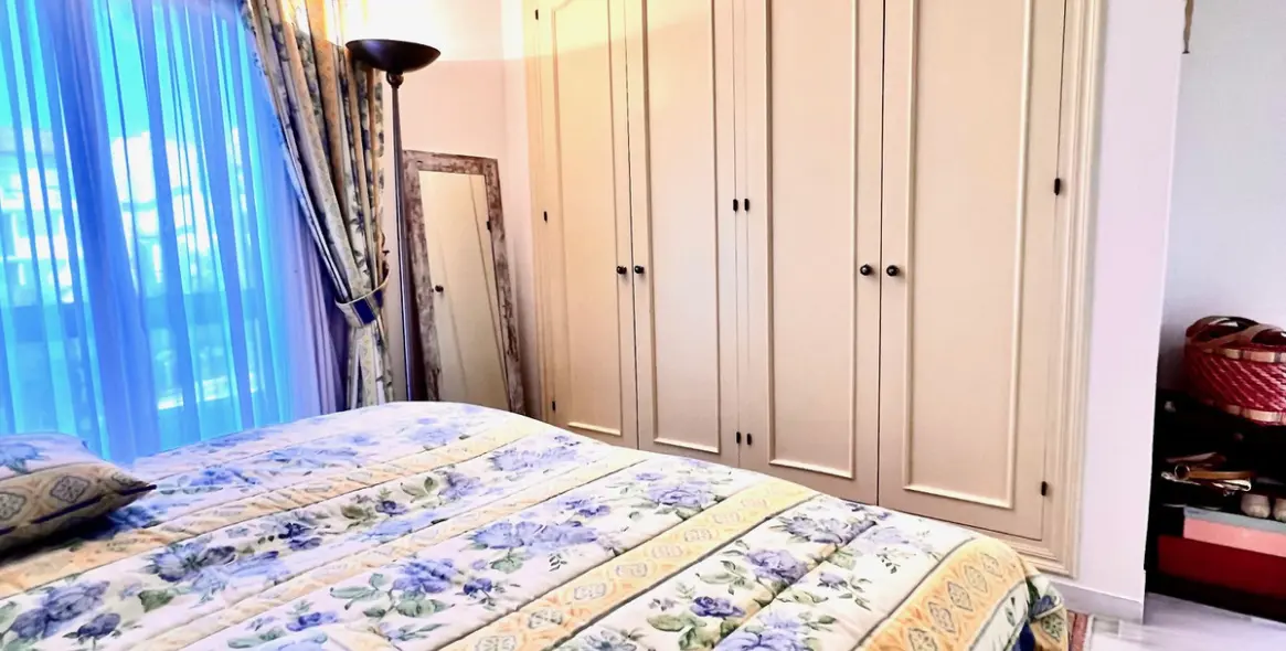 Sale of penthouse in Estepona 9