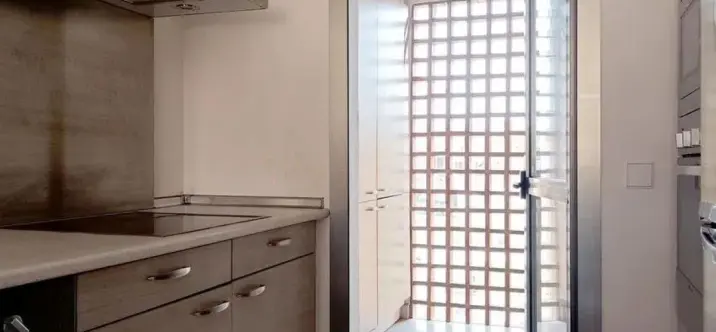 Sale of penthouse in Bel Air 3