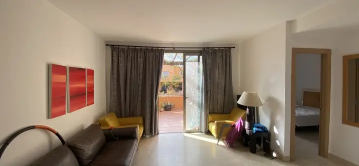 Sale of penthouse in Bel Air 4