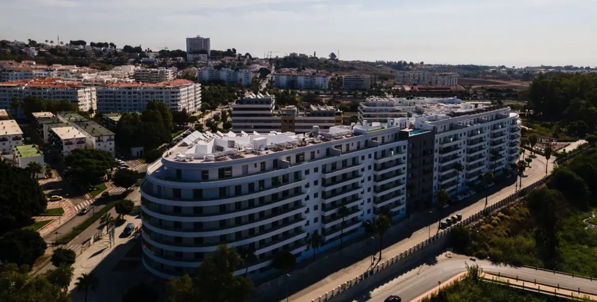 Sale of middle floor apartment in Nueva Andalucía 3