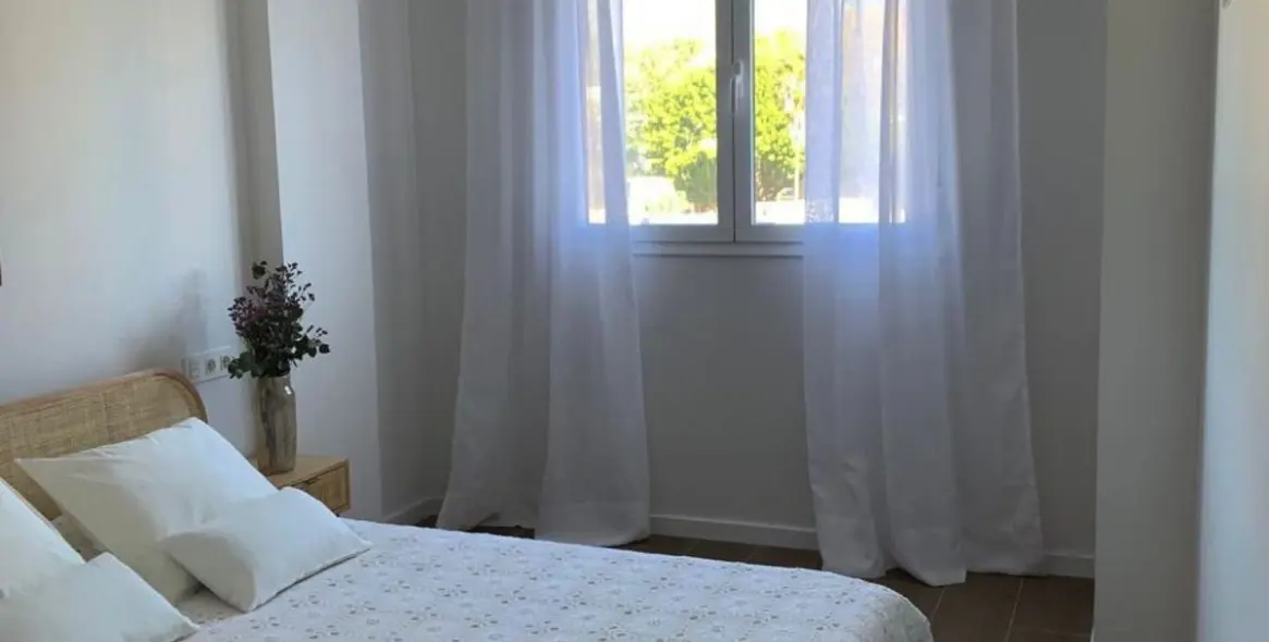 Sale of middle floor apartment in Nueva Andalucía 10