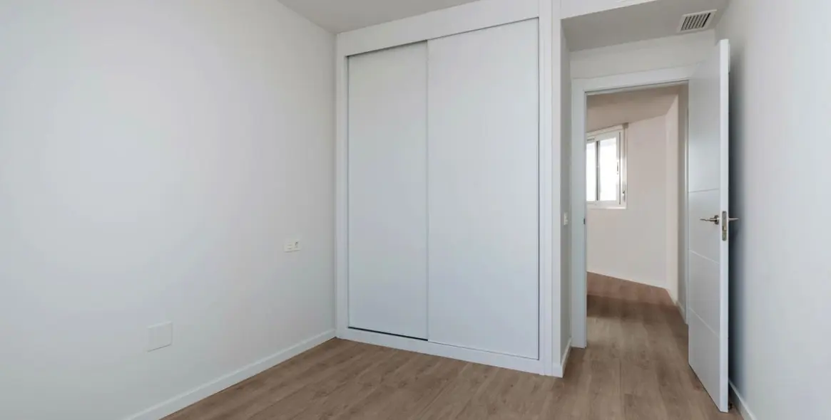 Sale of middle floor apartment in Nueva Andalucía 14