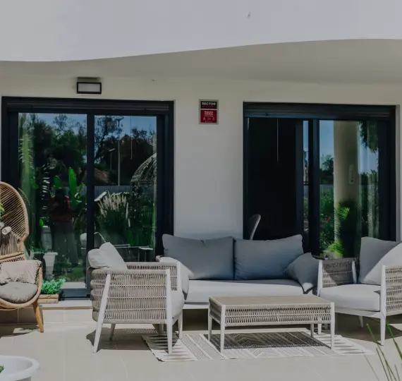 Апартаменты на первом этаже R5231119