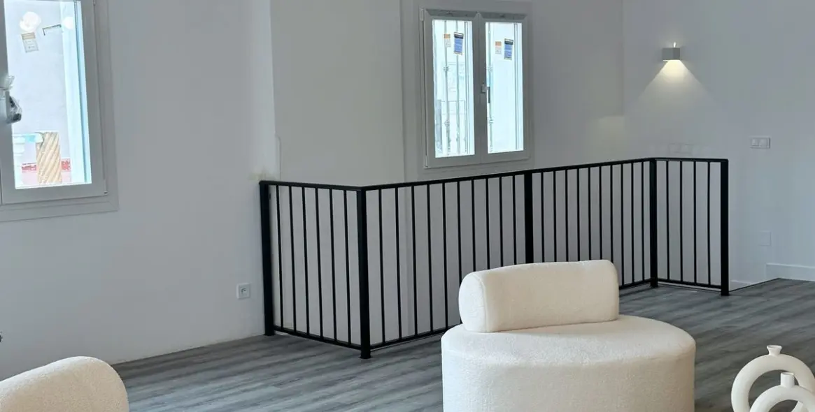 Долгосрочная аренда двухуровневых апартаментов в Benahavís 17