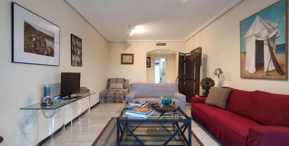 Продажа апартаментов на среднем этаже в Marbella (район Puerto Banús) 5