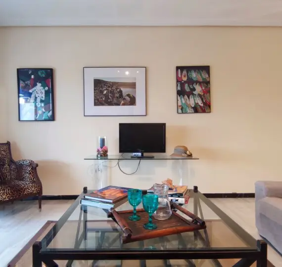 Апартаменты на среднем этаже R5234464