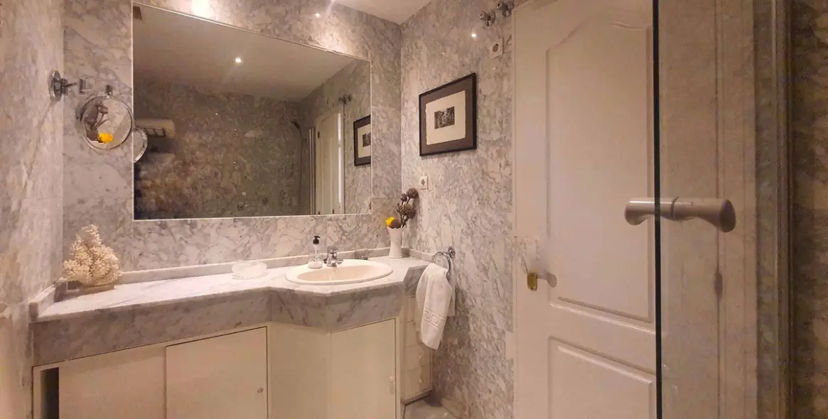 Продажа апартаментов на среднем этаже в Marbella (район Puerto Banús) 10