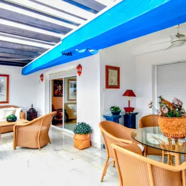 Sale of middle floor apartment in Puerto Banús