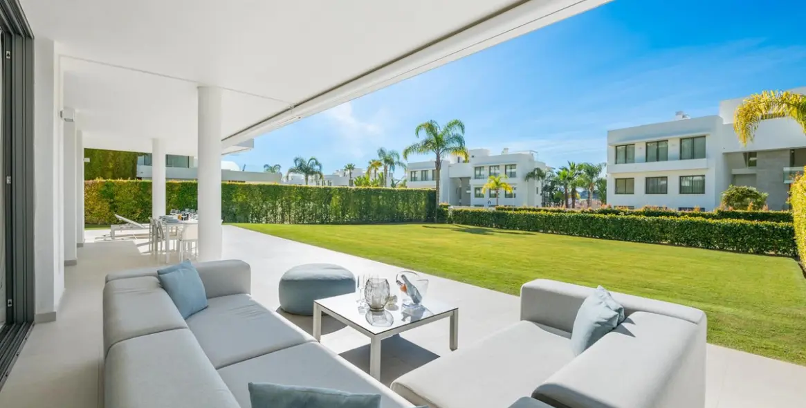 Продажа апартаментов на первом этаже в Estepona (район Estepona) 3