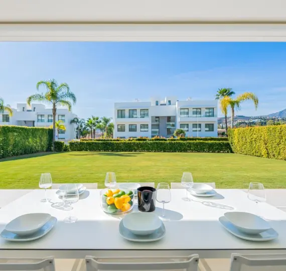 Апартаменты на первом этаже R5105848