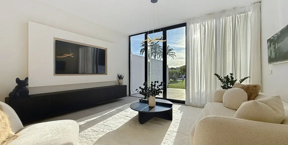 Продажа таунхауса в Nueva Andalucía (район Nueva Andalucía) 2