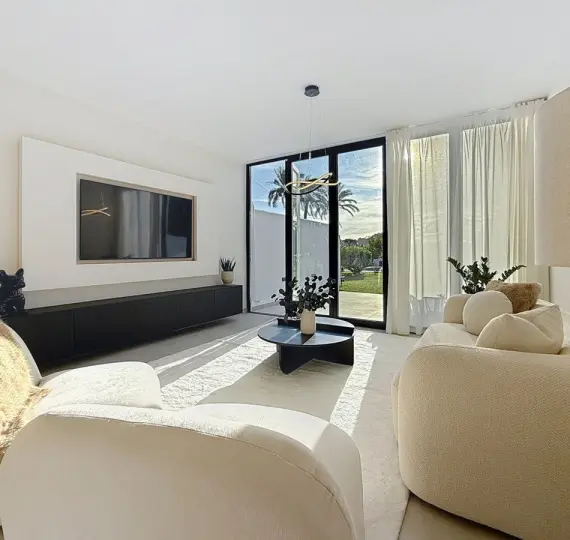 Таунхаус R5215654