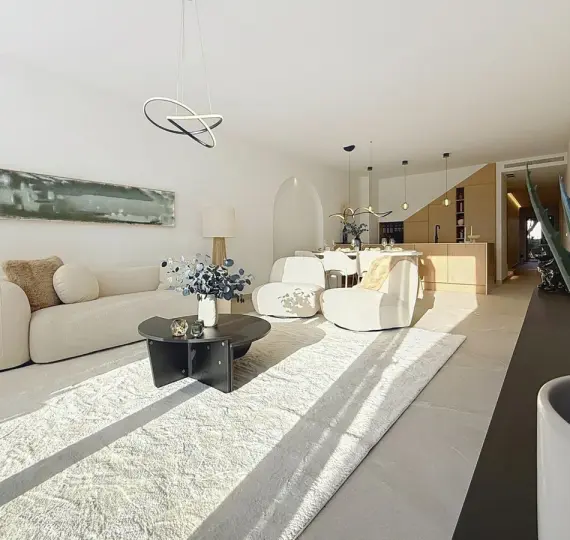 Таунхаус R5215654