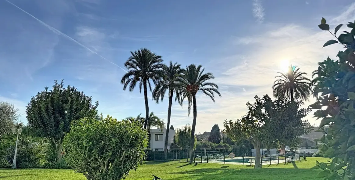 Venta de adosado en Nueva Andalucía 16