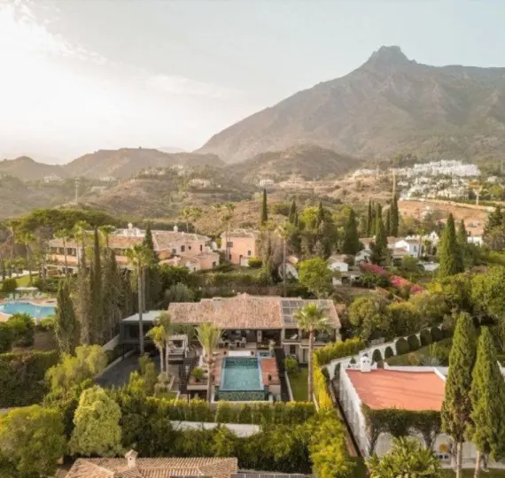 Oтдельно стоящая вилла R4604221