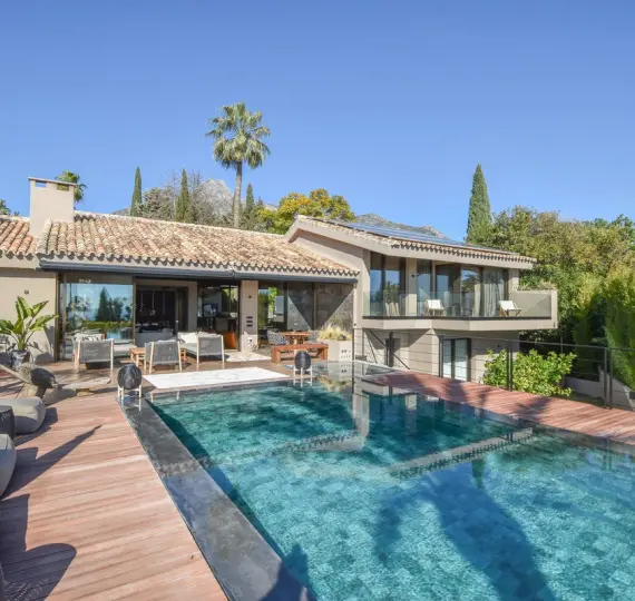 Oтдельно стоящая вилла R4604221