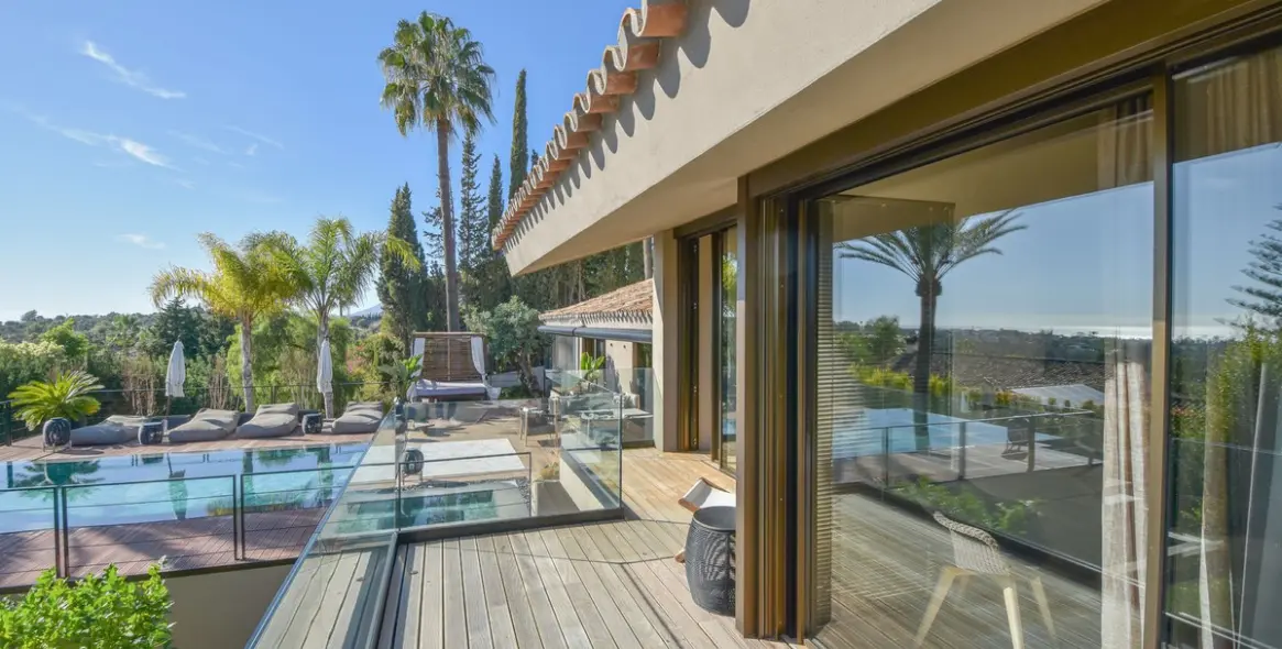 Sale of detached villa in The Golden Mile 20