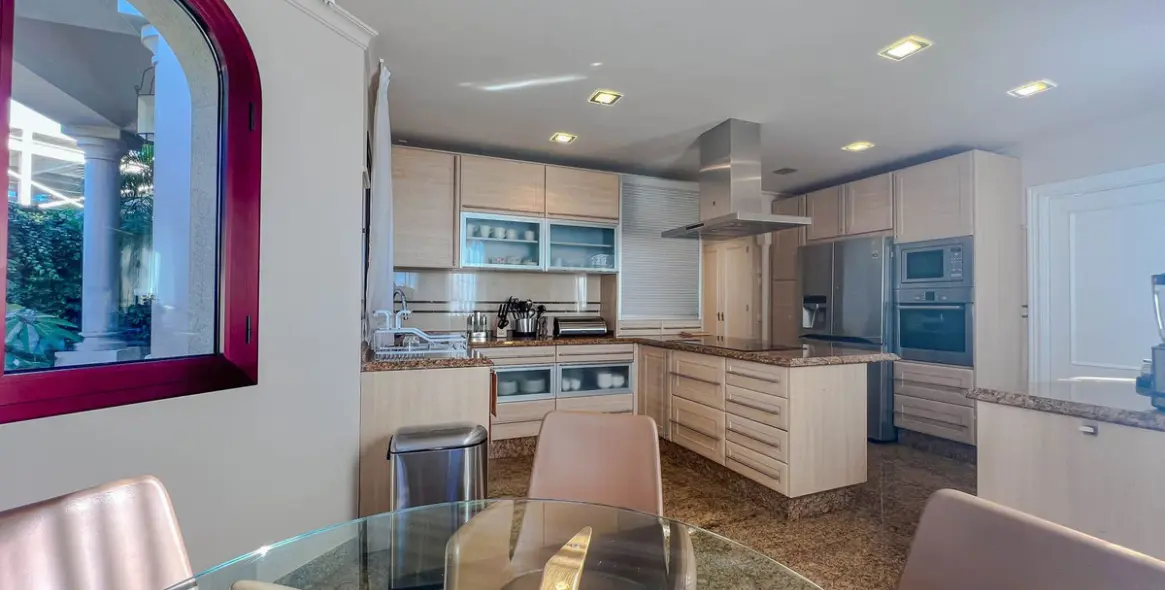 Long-term rent of detached villa in Los Flamingos 19