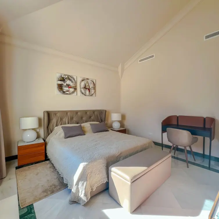 Long-term rent of detached villa in Los Flamingos