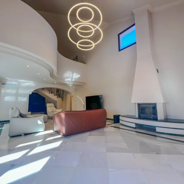 Long-term rent of detached villa in Los Flamingos