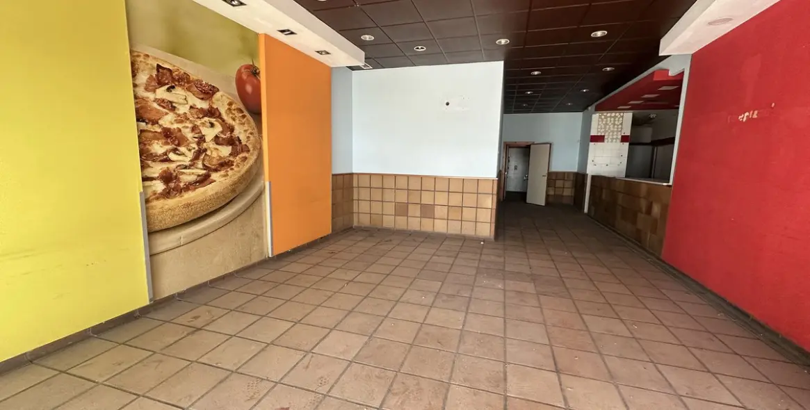 Long-term rent of restaurant in Estepona 4