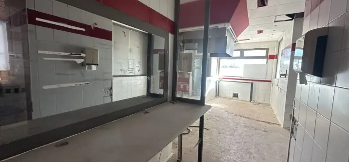 Long-term rent of restaurant in Estepona 4