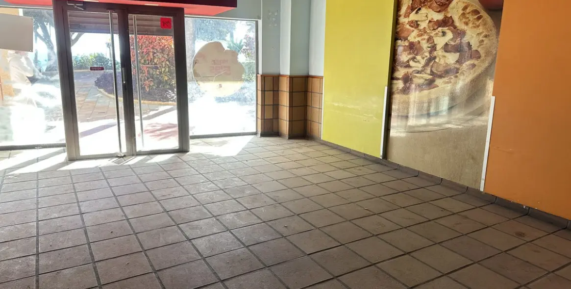 Long-term rent of restaurant in Estepona 6