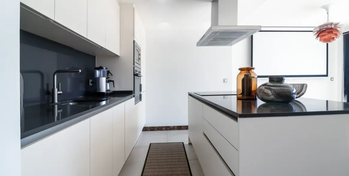 Long-term rent of penthouse duplex in New Golden Mile 4