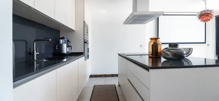 Long-term rent of penthouse duplex in New Golden Mile 3