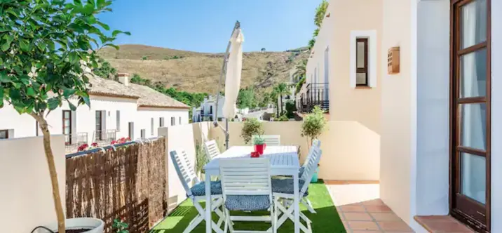 Long-term rent of townhouse in Benahavís 3