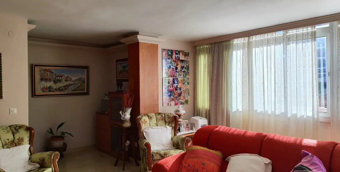 Sale of middle floor apartment in Torremolinos 8