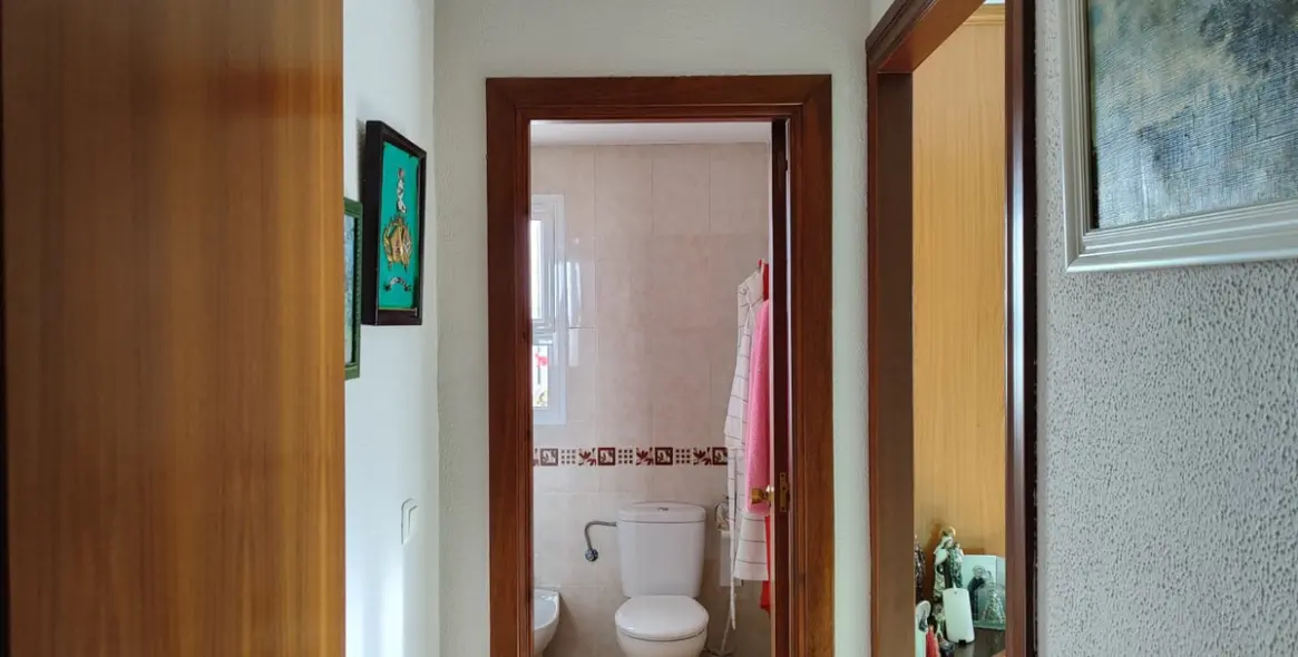 Sale of middle floor apartment in Torremolinos 11